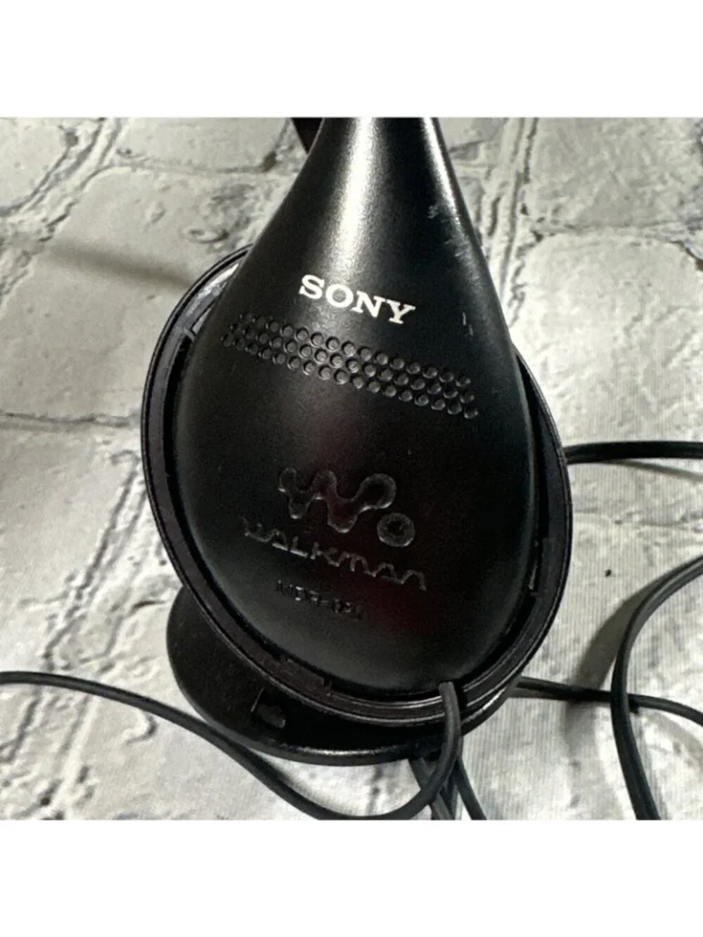Sony Walkman MDR-027 Black Headset Headphones VINTAGE Tested No Foam Pads